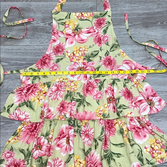 April Cornell 100% Cotton Garden Floral Ruffle Tiered Pocket Kitchen Apron - Picture 10 of 16